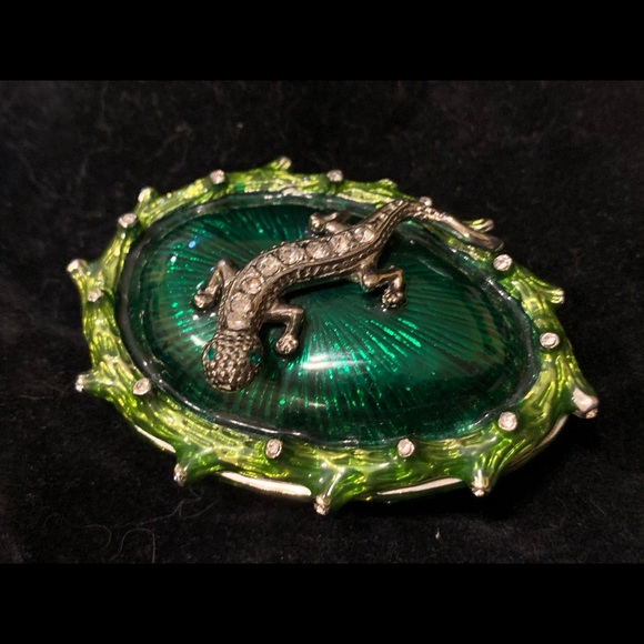 Precious lizard. - Picture 3 of 8